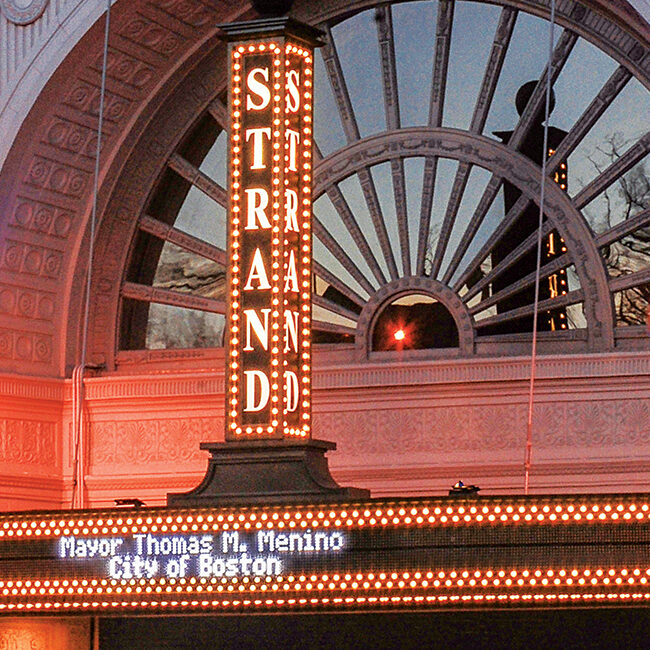 ess_landmark1-social